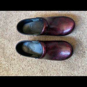 Clogs shoes
